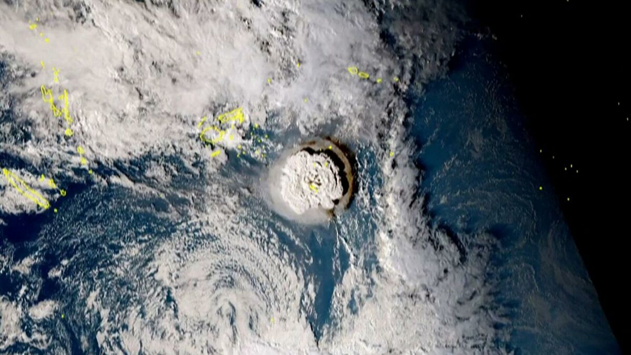 Tonga’daki yanardağ patlamasının ardından ABD için tsunami uyarısı