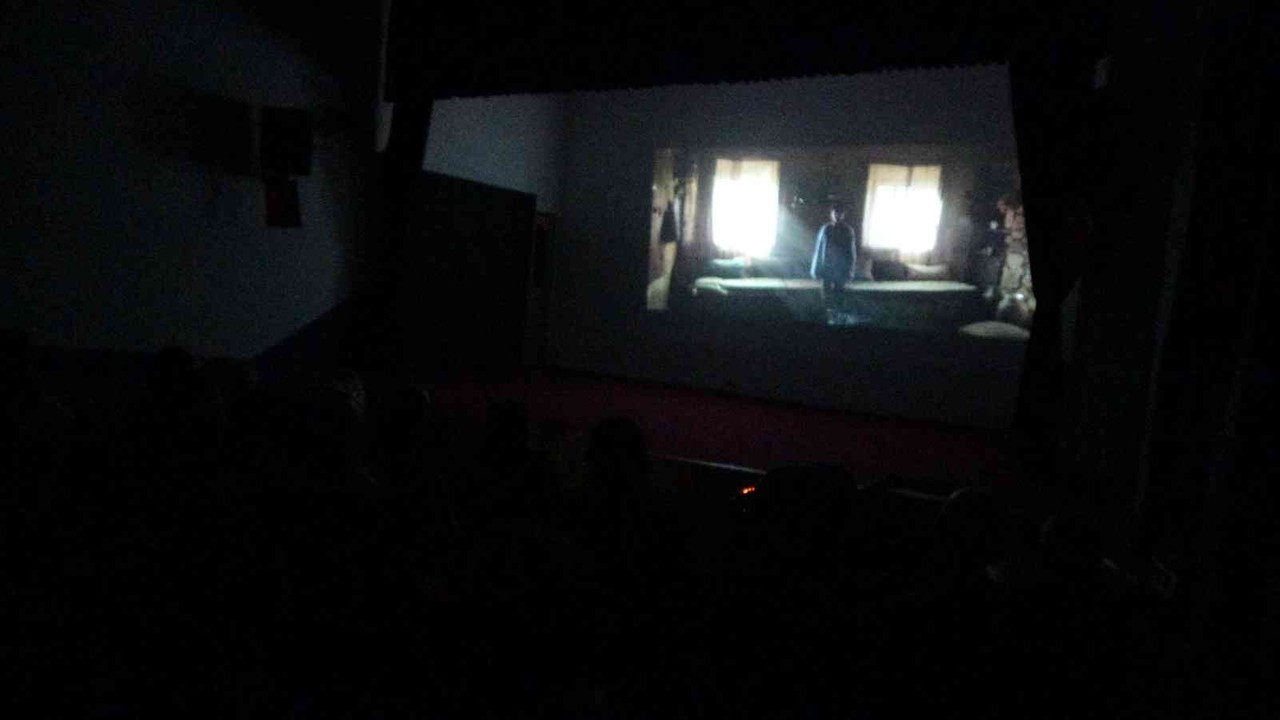 Sinema salonu olmayan Ardahan’da film günleri başladı