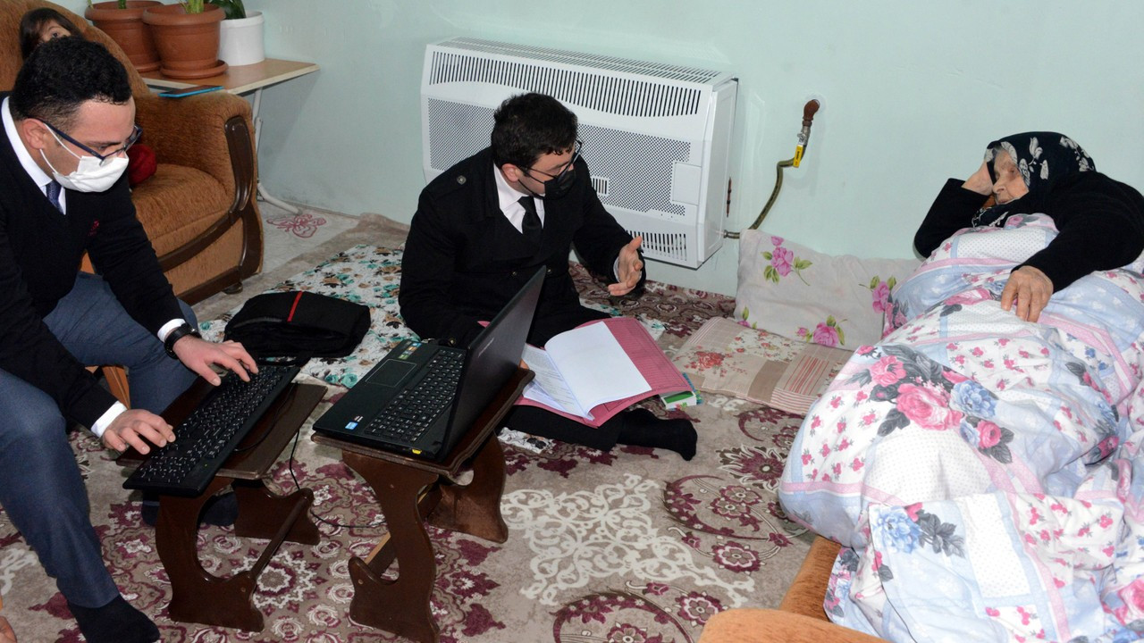 Hasta kadın adliyeye gidemeyince mahkeme evinde yapıldı