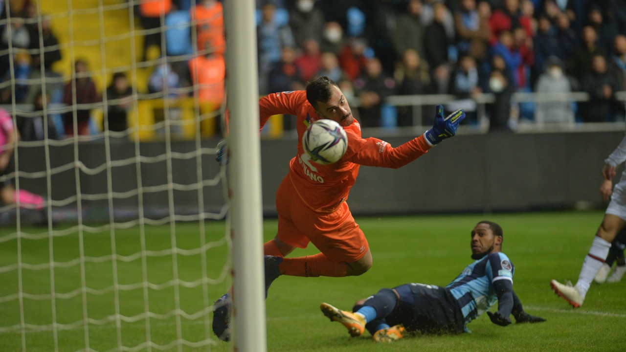 Adana Demirspor - VavaCars Fatih Karagümrük: 5-0