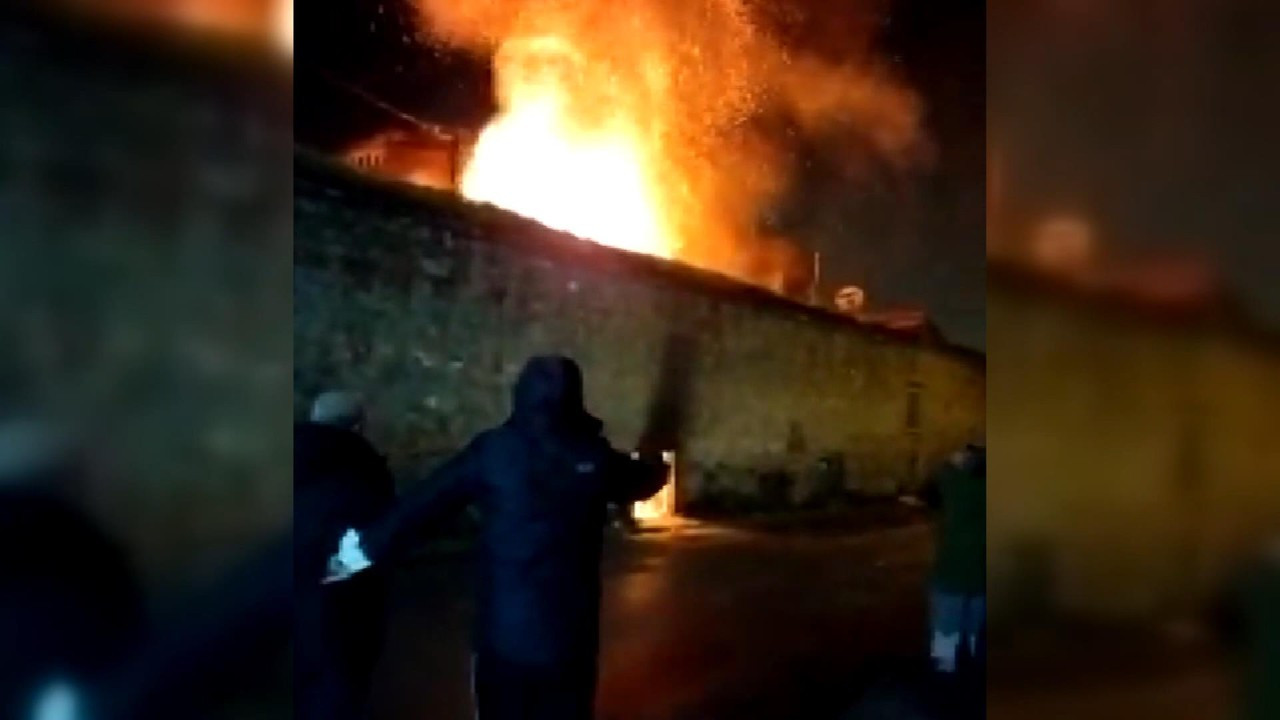 Şişli'de evsizlerin kaldığı metruk binada korkutan yangın