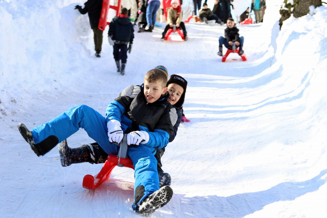 Akyazı Belediyesi’nin kızak etkinliği Uludağ'ı aratmadı - Sayfa 1