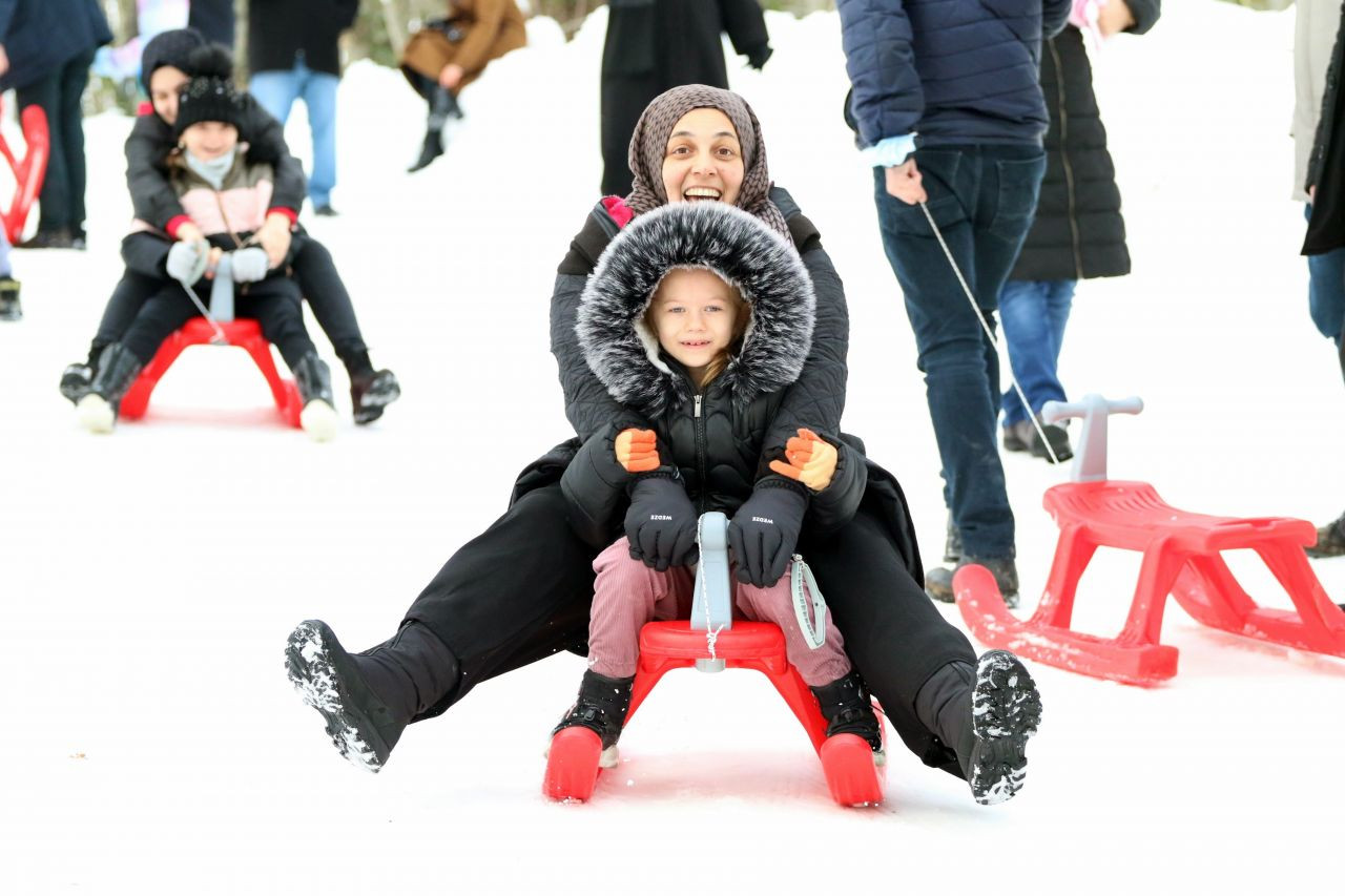 Akyazı Belediyesi’nin kızak etkinliği Uludağ'ı aratmadı - Sayfa 4
