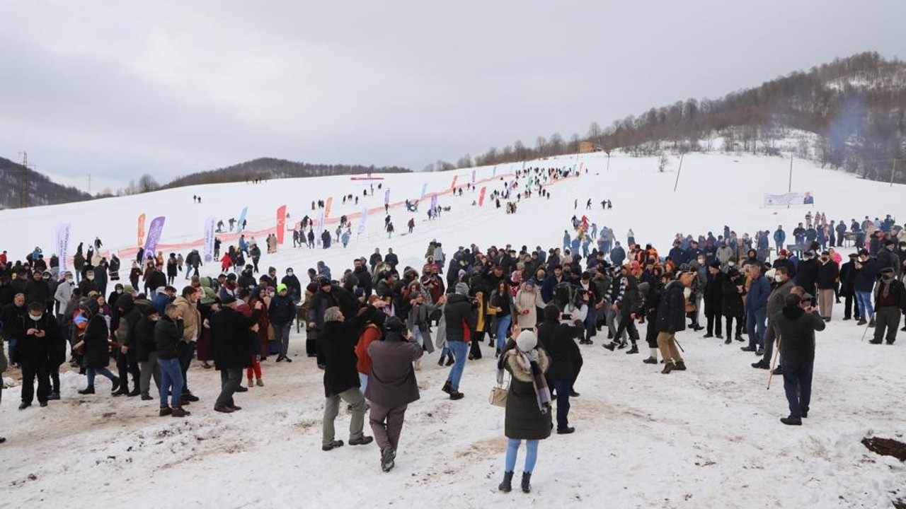 Ordu’da kar festivalinde binlerce insan yaylaya akın etti