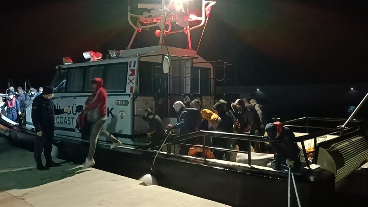 Muğla açıklarında 42 göçmen kurtarıldı 