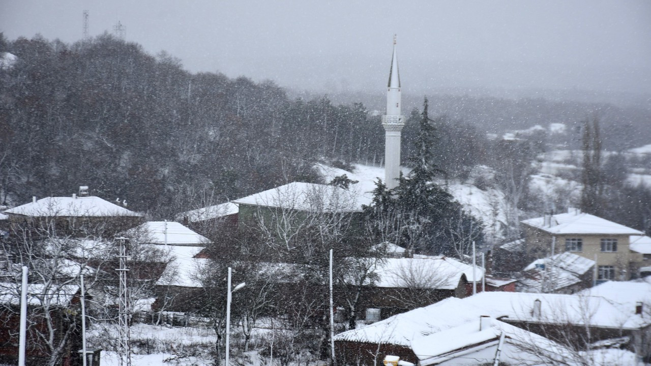 Trakya'nın yükseklerinde kar yağışı