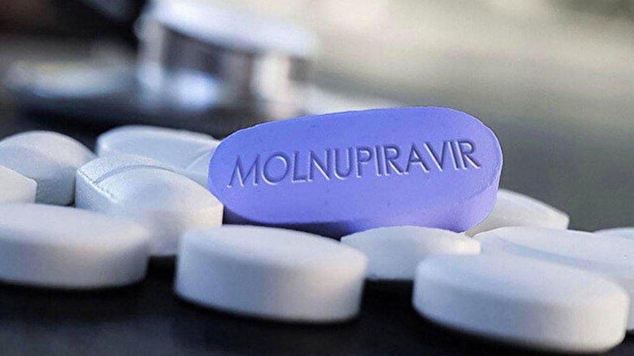 Covid ilacı Molnupiravir, 65 yaş üstünde kullanılmaya başlandı