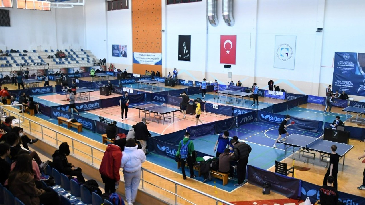 Tokat’ta Gençler Masa Tenisi Türkiye Şampiyonası başladı
