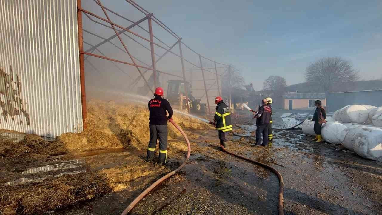 Çatıyı onarmak isterken yangına sebep oldular