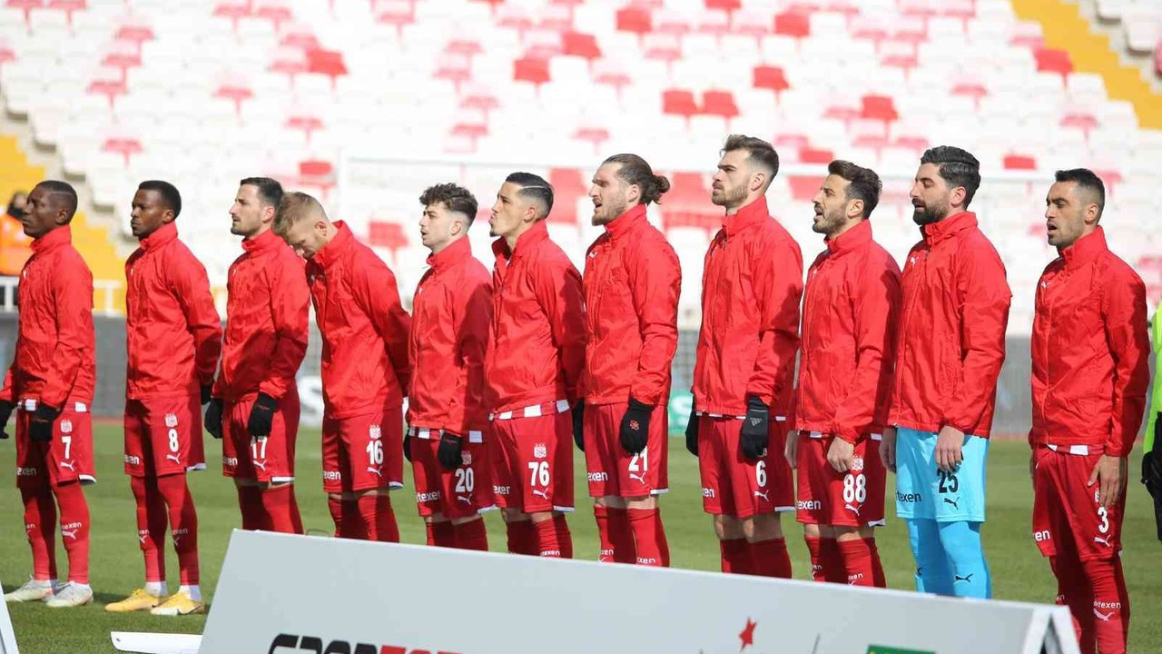 Sivasspor’da Fatih Karagümrük maçı öncesi 4 eksik bulunuyor