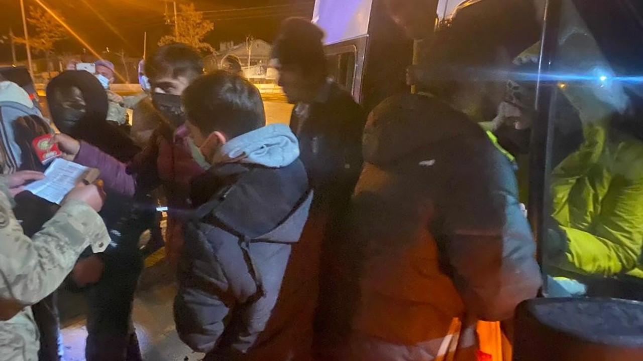 Bitlis’te 122 düzensiz göçmen yakalandı