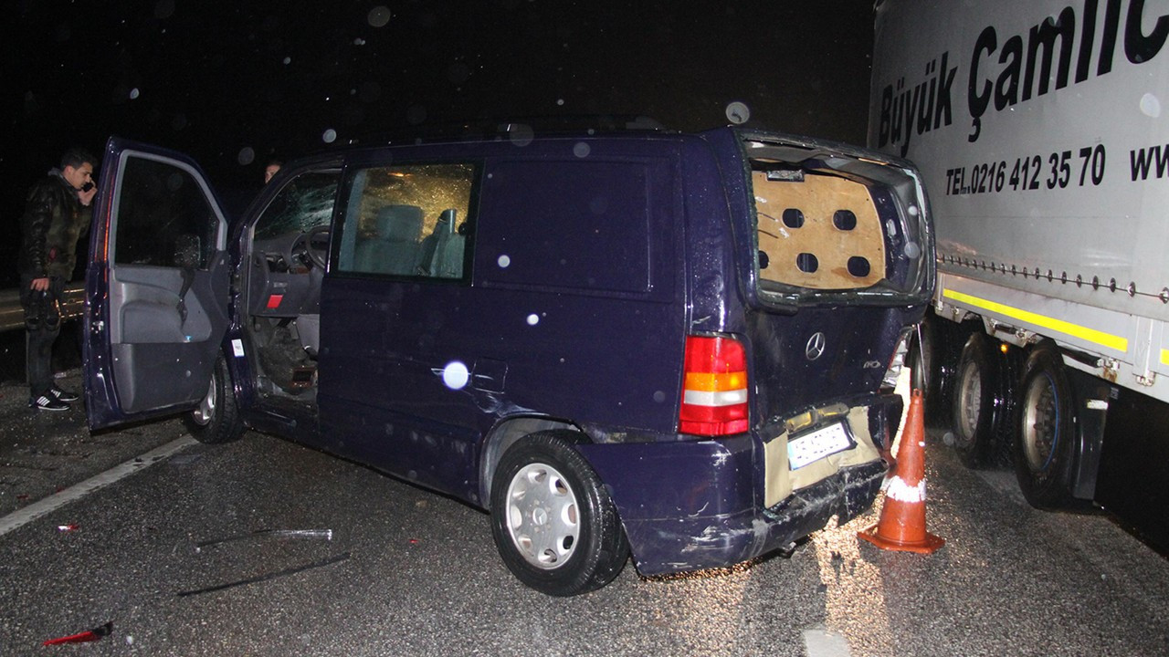 Manisa'da 4 aracın karıştığı kazada; 2 yaralı