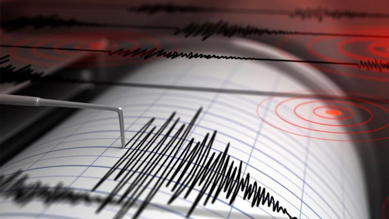 Japonya'da 7,3 büyüklüğünde deprem