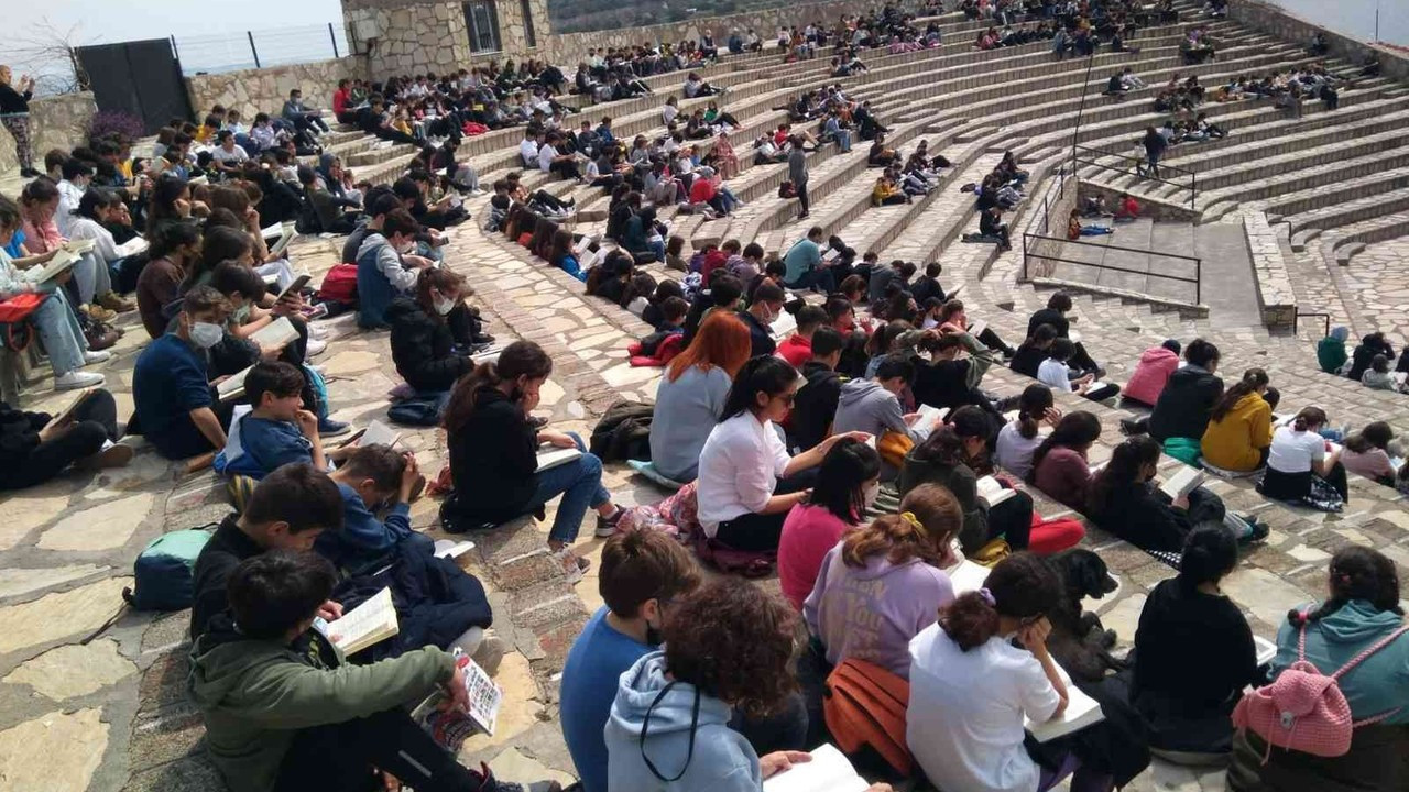 Datça’da kitap okuma etkinliği düzenlendi