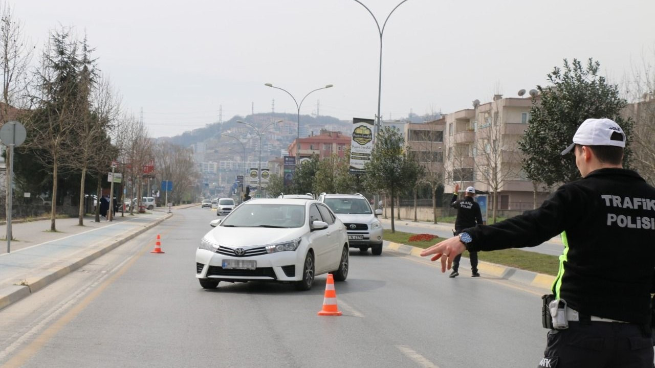 56 araca trafikten men! Sürücülere dudak uçuklatan ceza