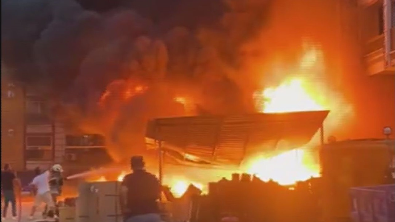 İzmir’de akaryakıt istasyonu yakınında korkutan yangın
