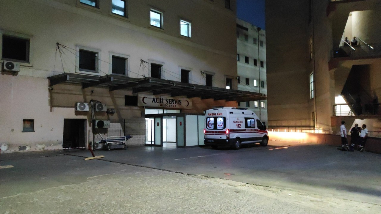 Geyve'de yine kanlı gece: Bıçaklı kavgada 1 kişi yaralandı