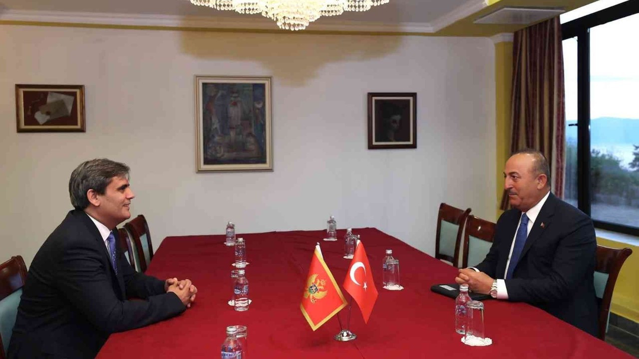 Bakan Çavuşoğlu, Karadağ Başbakan Yardımcısı İbrahimoviç ile görüştü