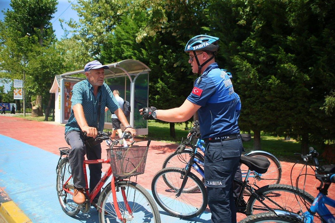 Bisikletli tim yollarda: ‘Mavi yolun’ güvenliği Büyükşehir için önemli - Sayfa 2