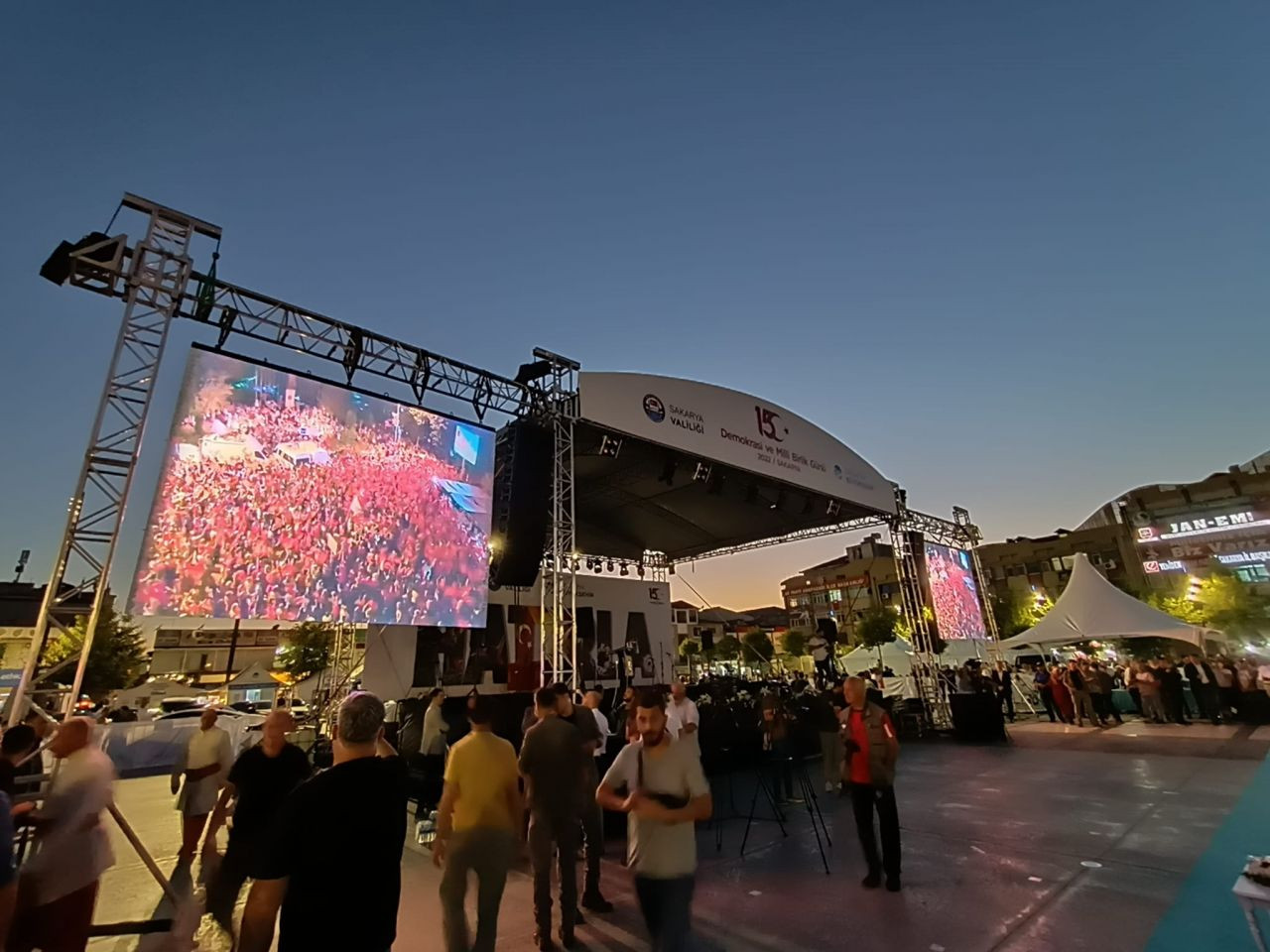 Demokrasi Meydanı'nda 15 Temmuz anma etkinlikleri başladı - Sayfa 14