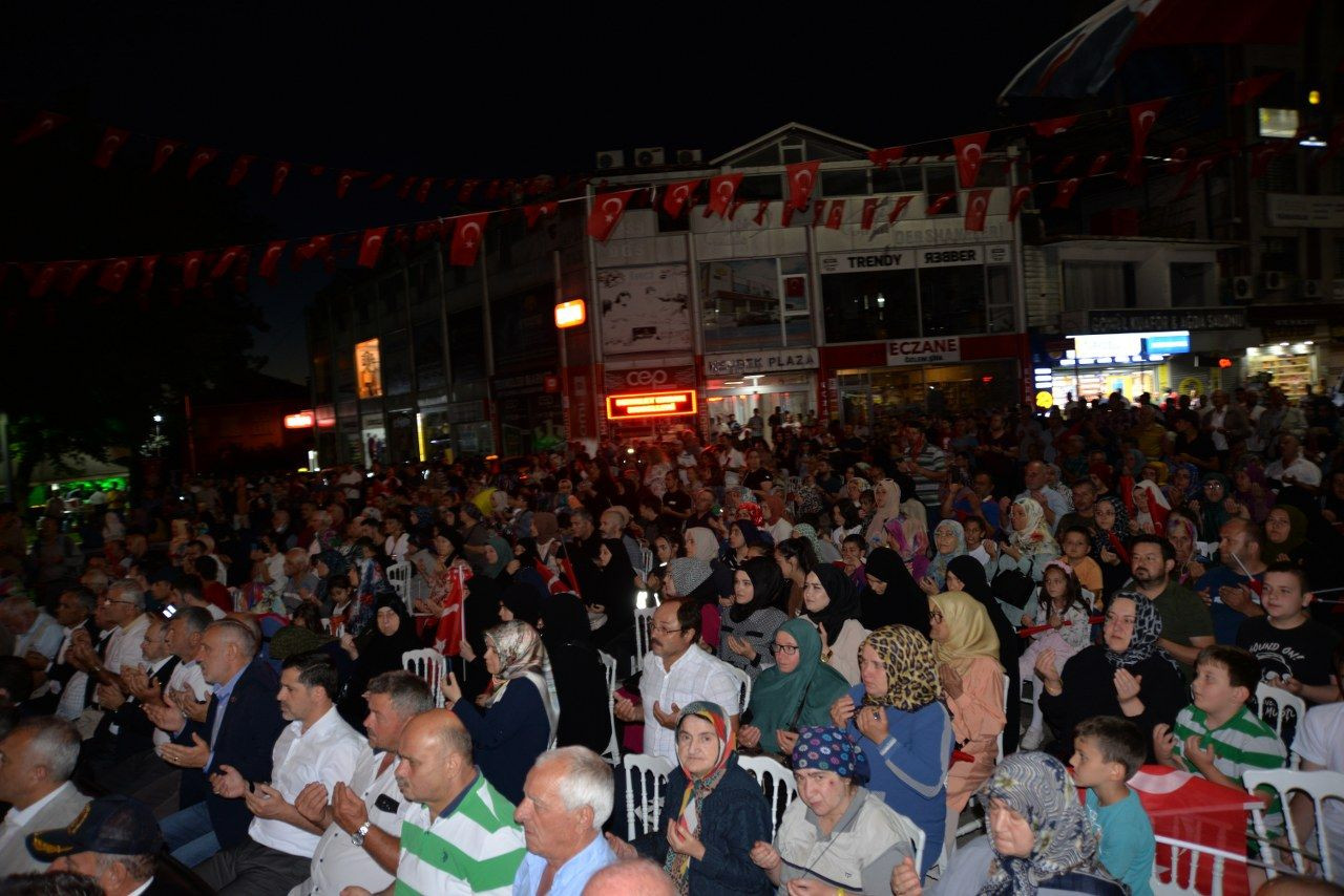 Hendek Coşkuyla Tek Yürek Oldu - Sayfa 16