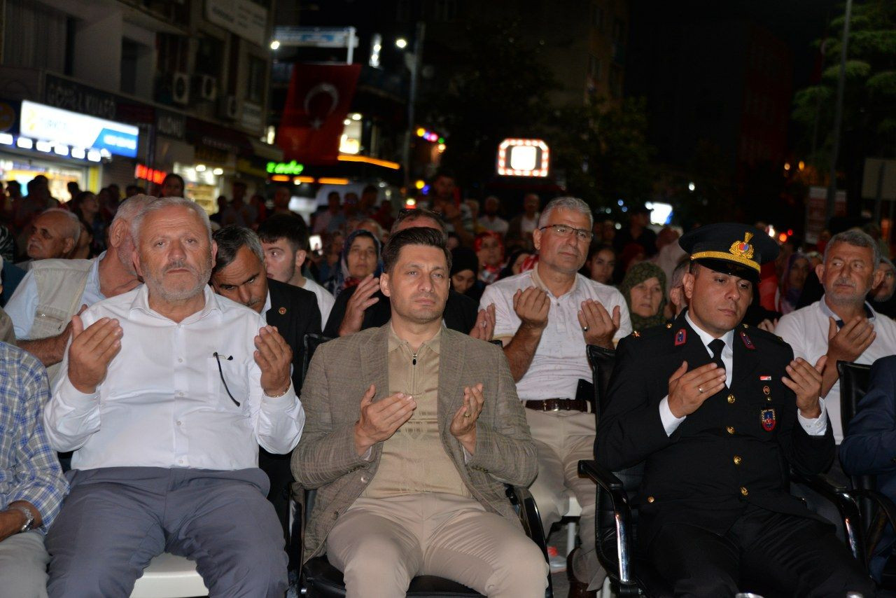 Hendek Coşkuyla Tek Yürek Oldu - Sayfa 11