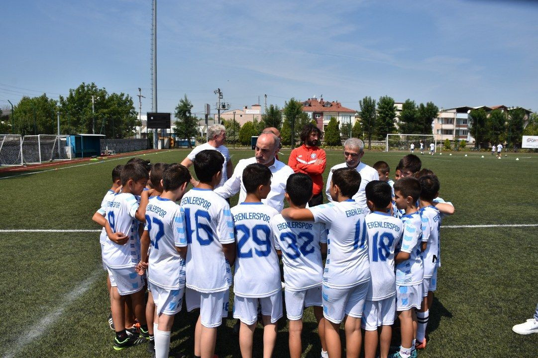 “Sporda başarı elde etmenin ilk kuralı azmetmektir” - Sayfa 10