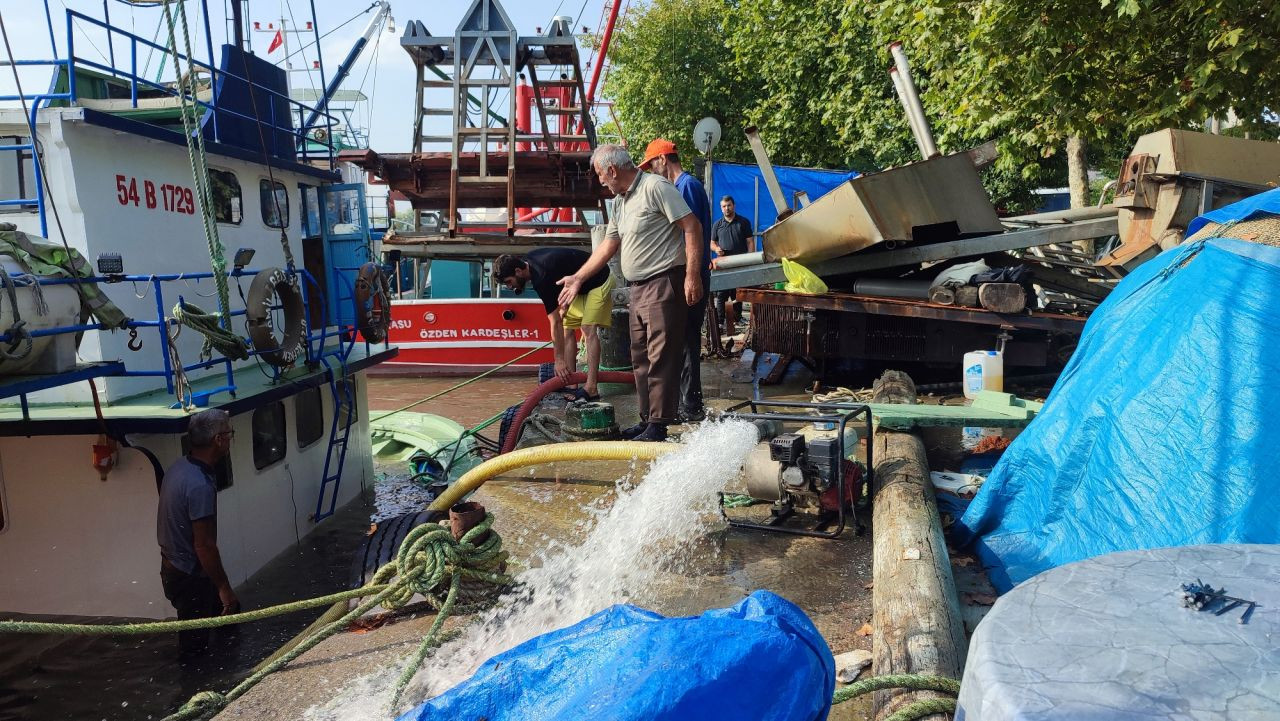 Balıkçı teknesi batmaktan son anda kurtarıldı - Sayfa 7