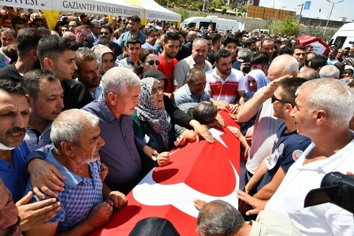 Gaziantep'teki kazada hayatını kaybedenlere veda! - Sayfa 10