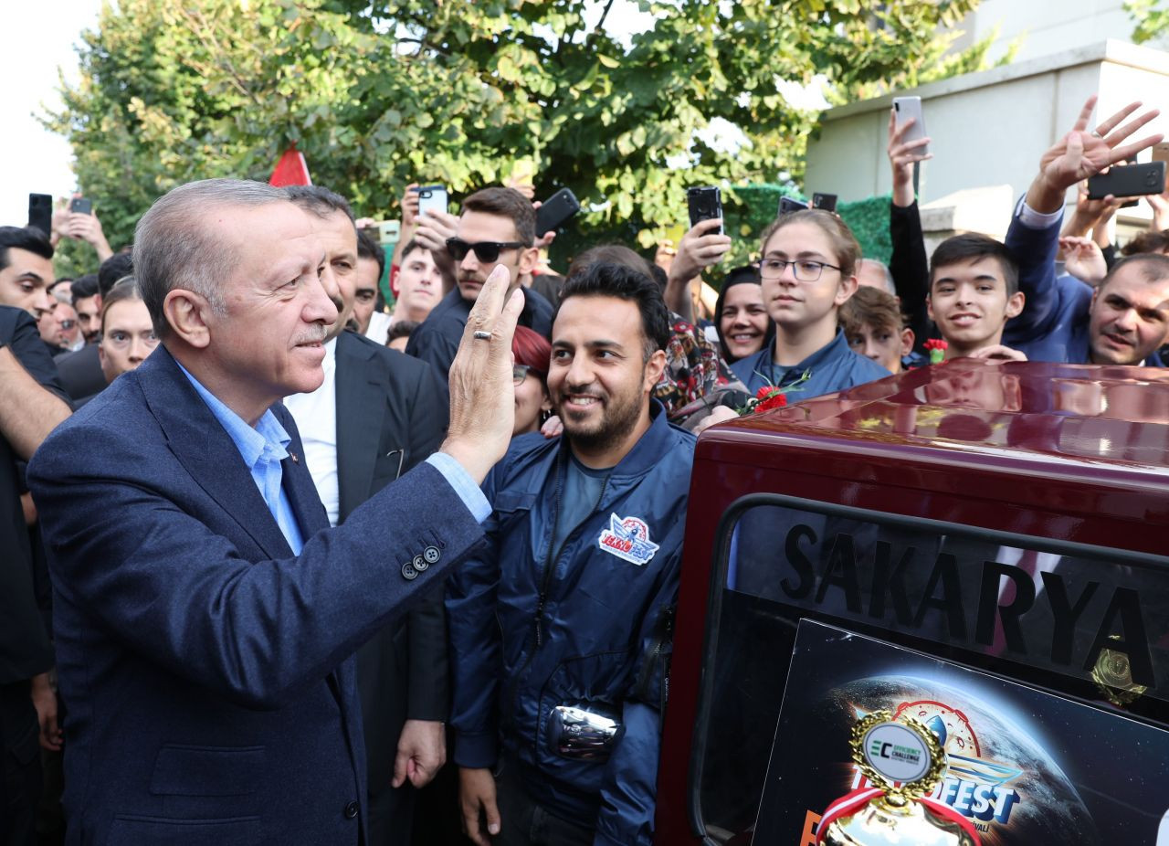 Cumhurbaşkanı Erdoğan öğrencilerle bir araya geldi - Sayfa 3