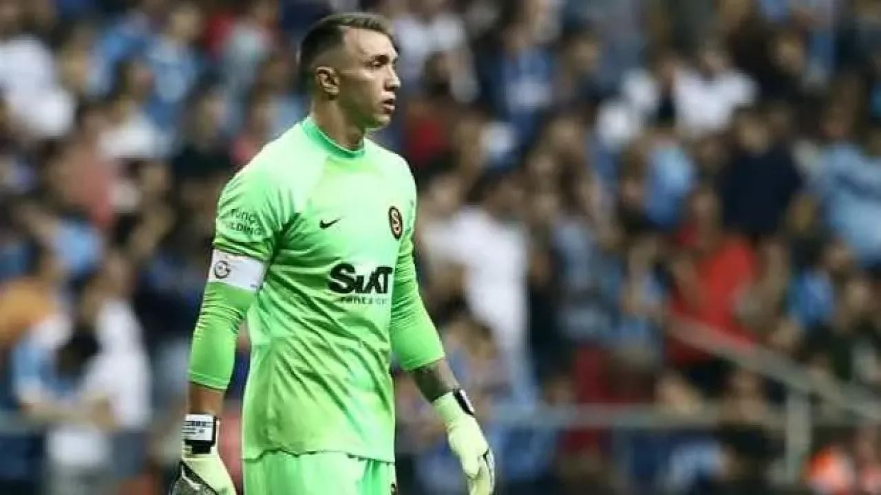 Muslera, Galatasaray tarihine geçti