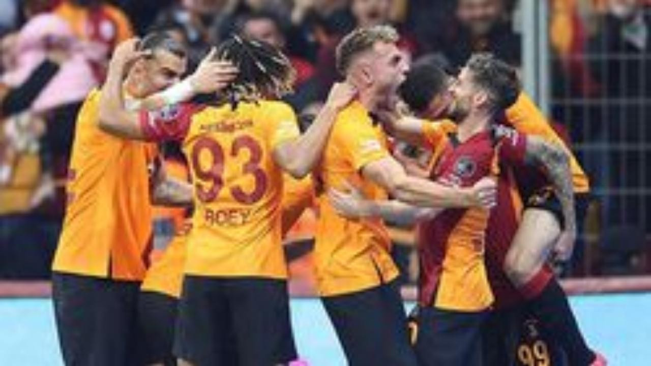 Başakşehir - Galatasaray maçının muhtemel 11'leri