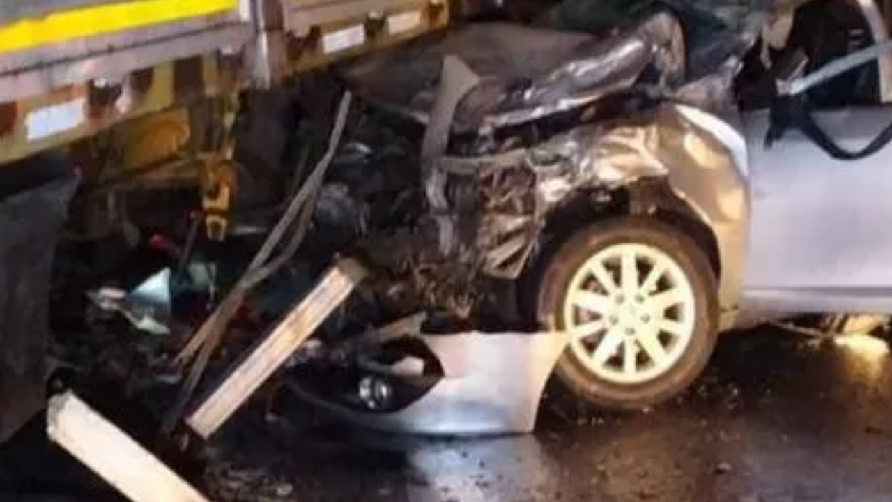 Mersin'de TIR, yolcu otobüsü ve 5 aracın karıştığı feci kaza: 1 ölü, 10 yaralı