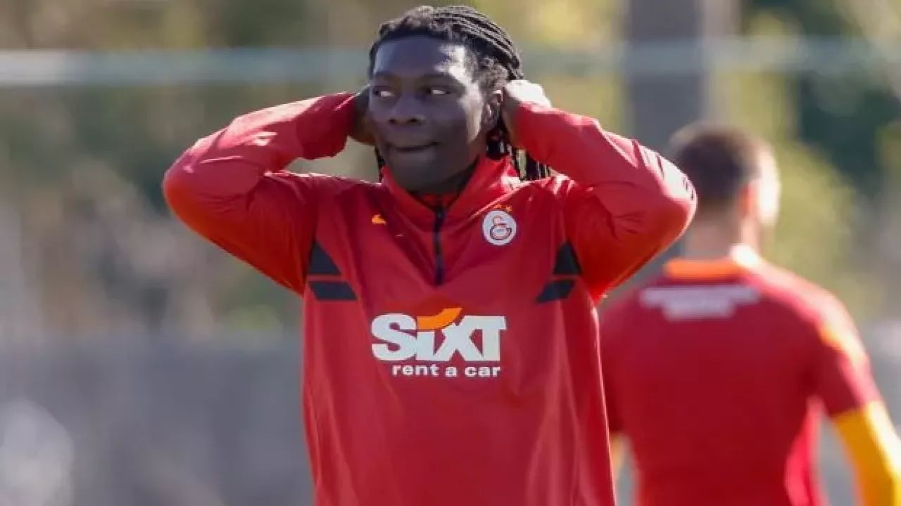 Gomis'e yine teklif yağıyor! Yönetimden izin istedi...