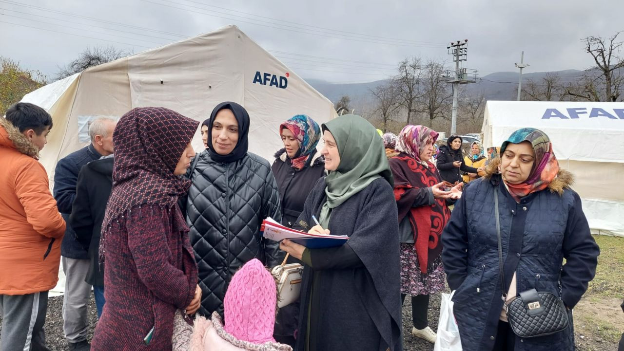 AK Kadınlar Düzce'de - Sayfa 6