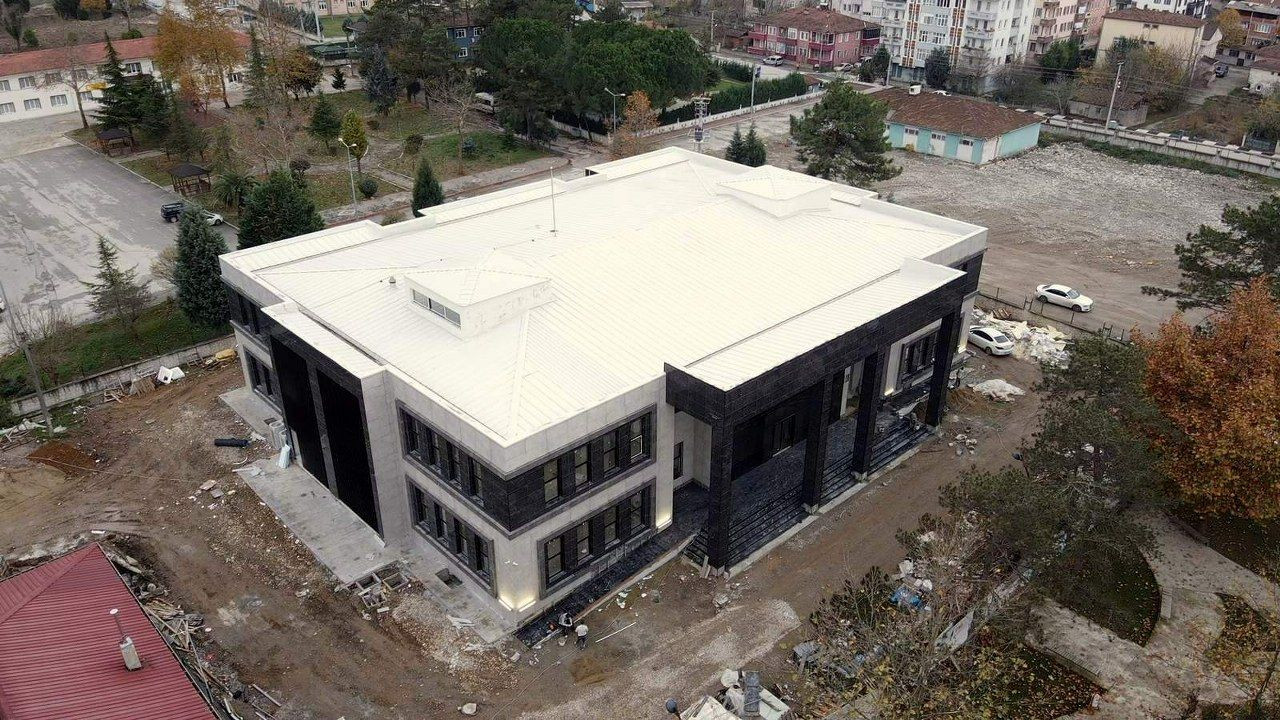 Arifiye Belediyesi Yeni Hizmet Binası Tamamlanıyor - Sayfa 2