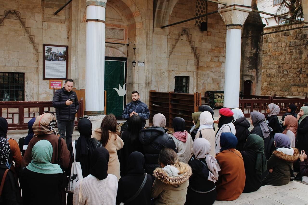 Öğrenciler Sakin Şehir Taraklı'da - Sayfa 6