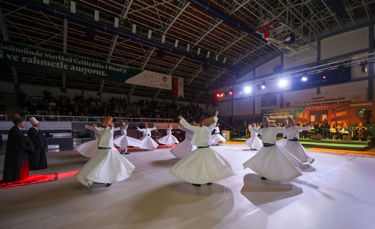 Mevlâna’nın ‘düğün gecesinde’ duygu yüklü program - Sayfa 19