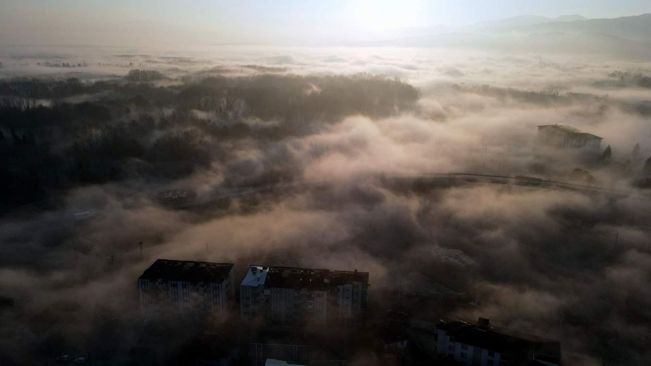 Sis, Arifiye’de Kartpostallık Görüntüler Oluşturdu - Sayfa 6