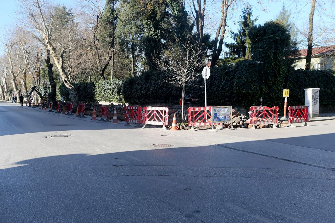 ÇARK CADDESİ’NDE TEK YÖN DÖNEMİ BAŞLIYOR! - Sayfa 6