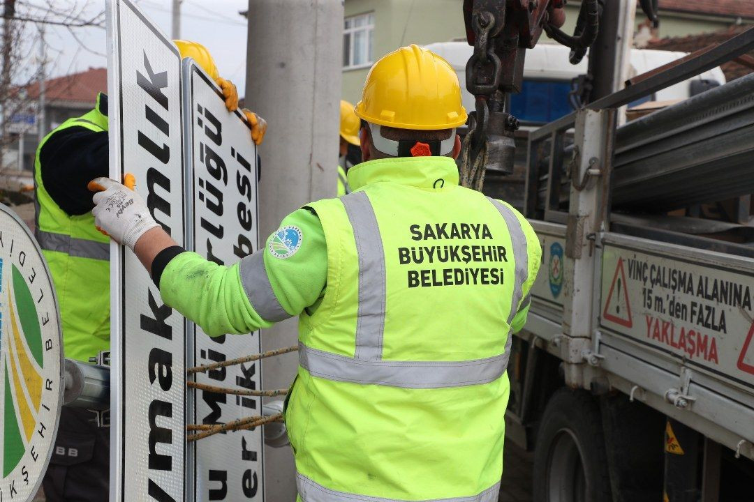 Sakarya’nın yollarına renklerle yön veriyorlar - Sayfa 12