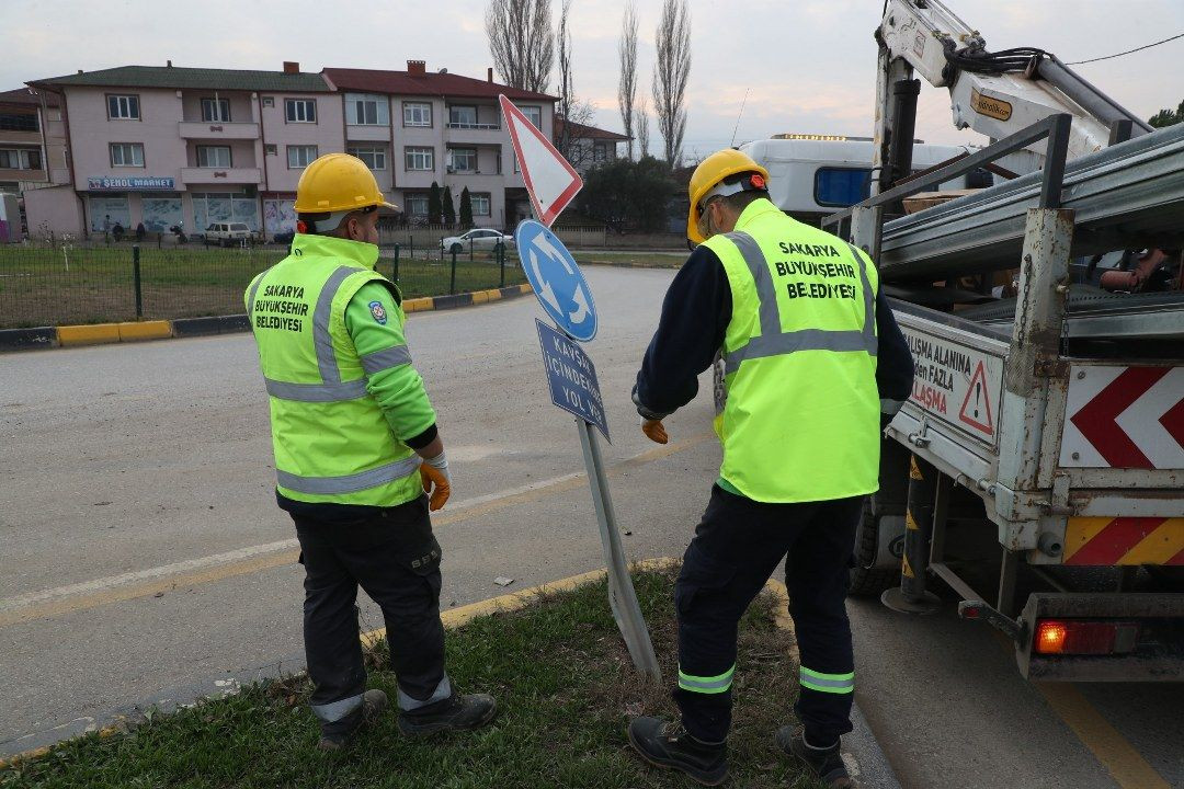 Sakarya’nın yollarına renklerle yön veriyorlar - Sayfa 16