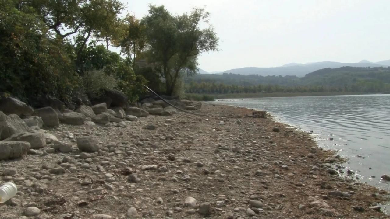 Sapanca Gölü'ndeki su seviyesi gittikçe düşüyor