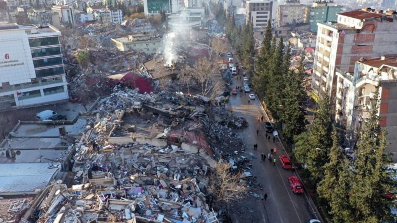 Deprem felaketinde 5'inci gün: Acı bilanço açıklandı