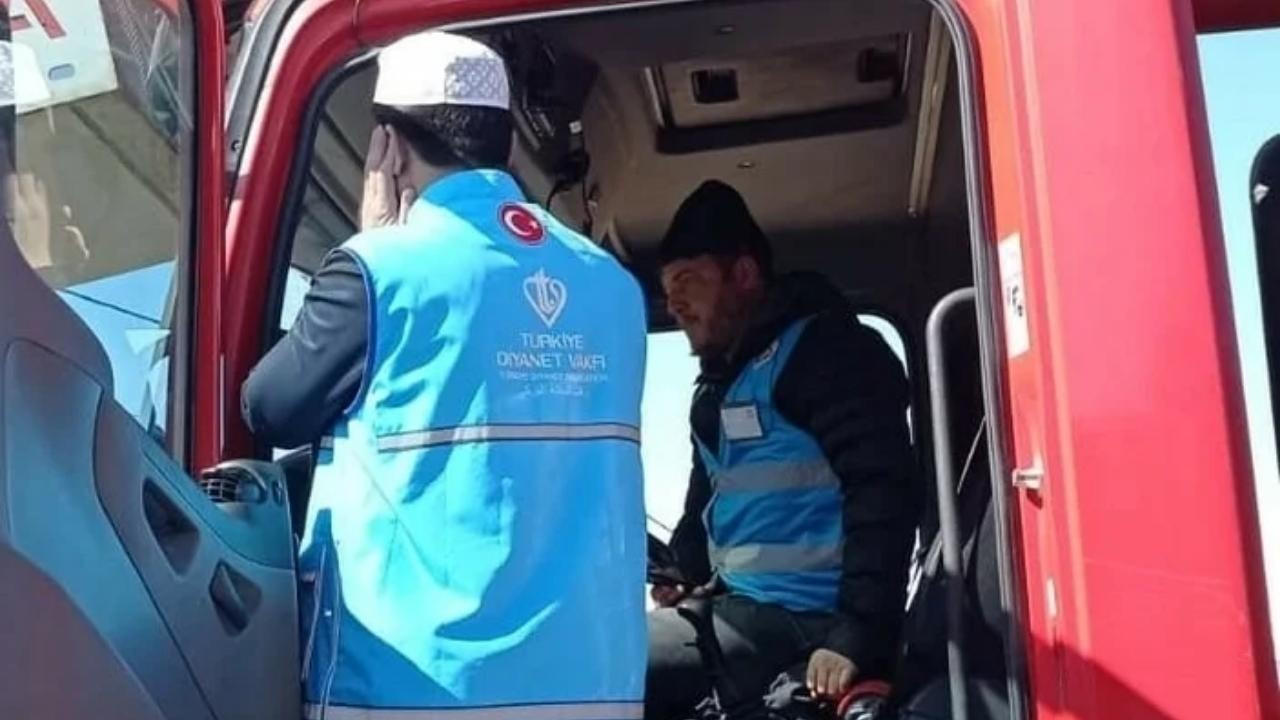 Kahramanmaraş'ta itfaiye aracının megafonundan ezan okundu