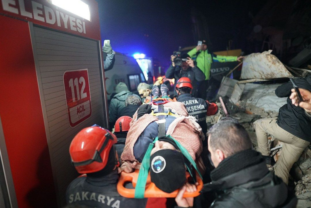 Başkan Yüce yeniden deprem bölgesinde - Sayfa 9