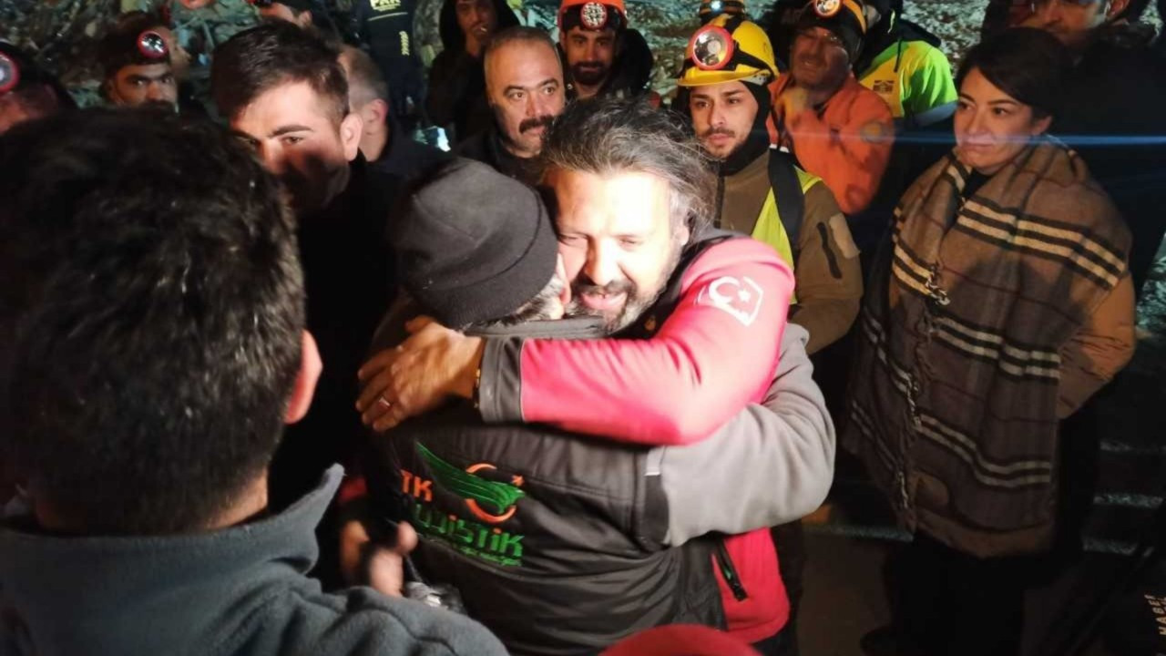 Depremin 12. gününde art arda 3 inanılmaz kurtuluş