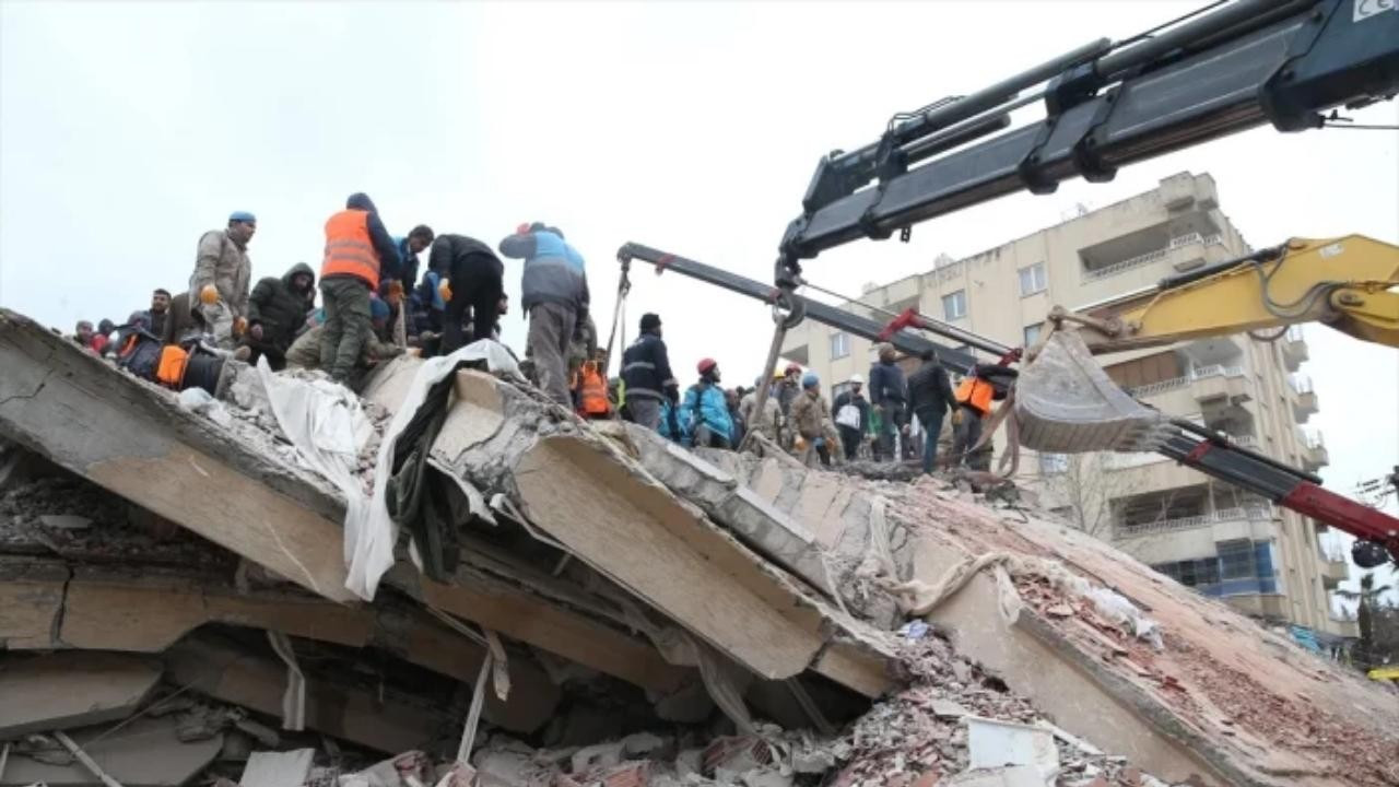 Depremin vurduğu 9 ilde arama kurtarma çalışmaları tamamlandı