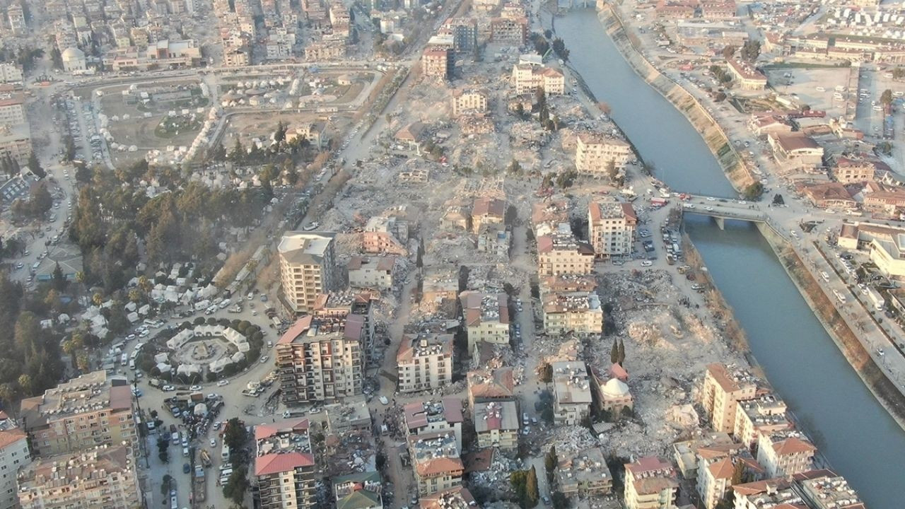 Depremde son durum açıklandı: 41 bin 20 kişi hayatını kaybetti