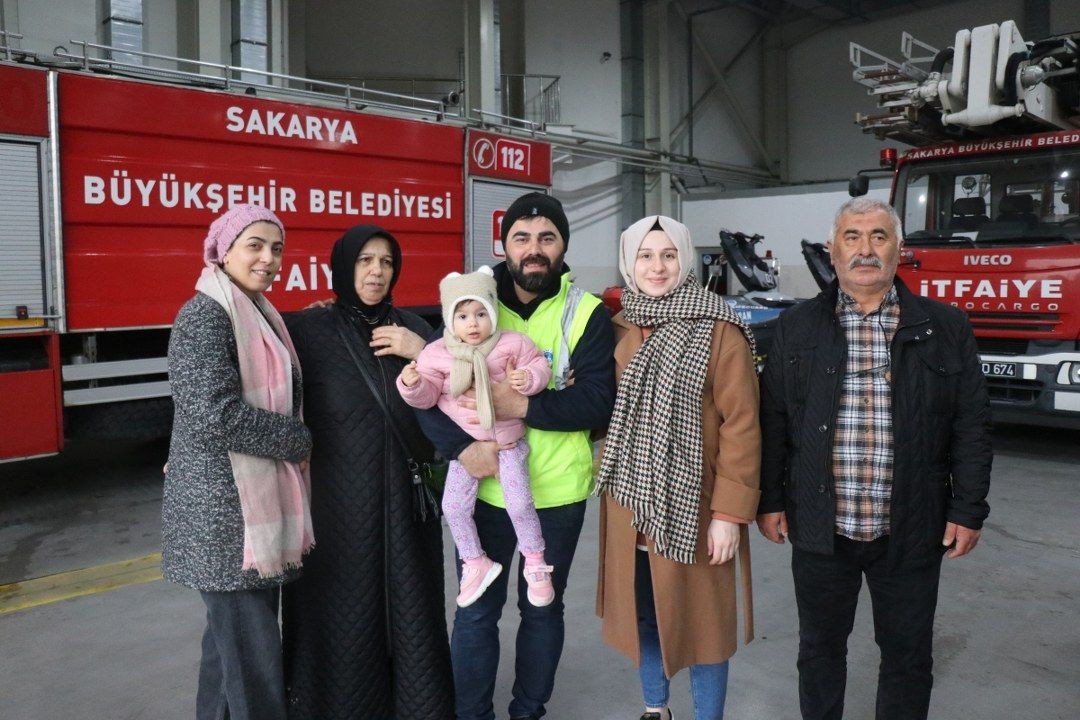 14 günlük özlemi boğazları düğümlenerek anlattılar - Sayfa 12